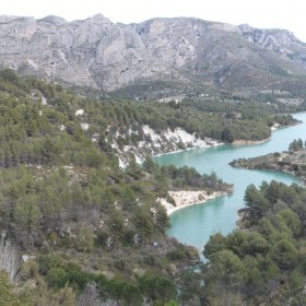 1405458485_Pantano de Guadalest desde Beniarda