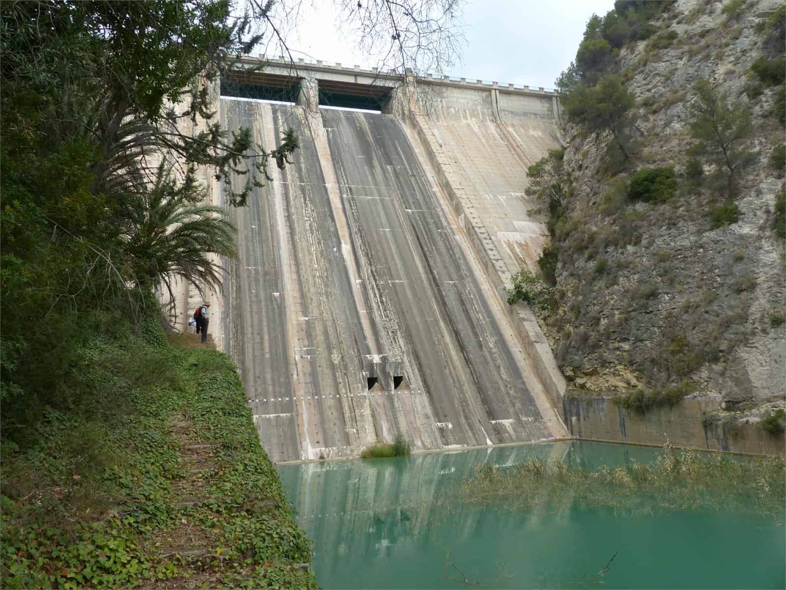 1406755251_Presa pantano de Guadalest