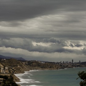 1512991498_dia de viento en Alicante