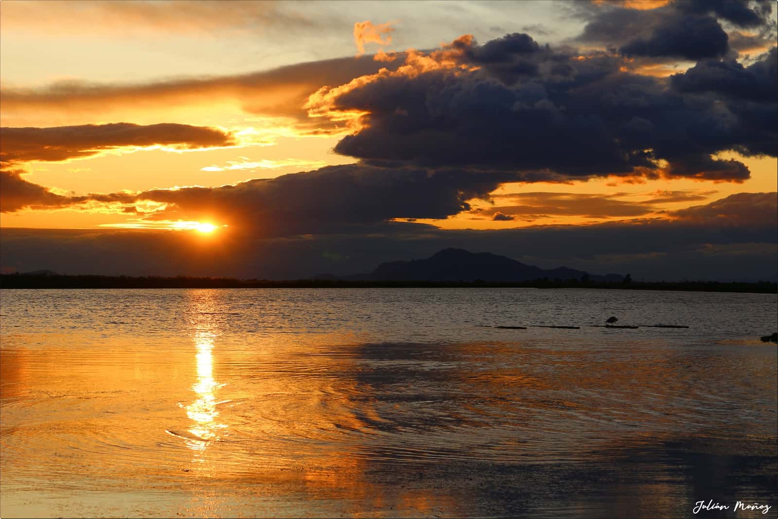 1573513174_Atardecer en las Salinas...