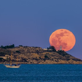 1717324586_Luna y Faro Cabo de las Huertas