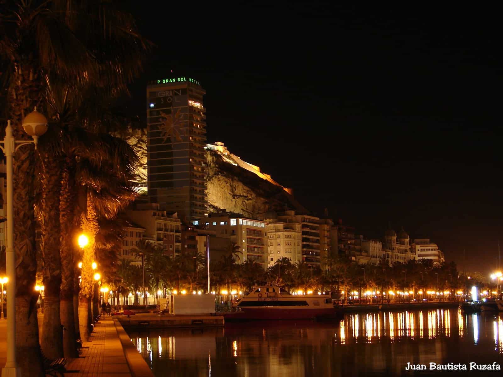 Alicante de noche 2010 057