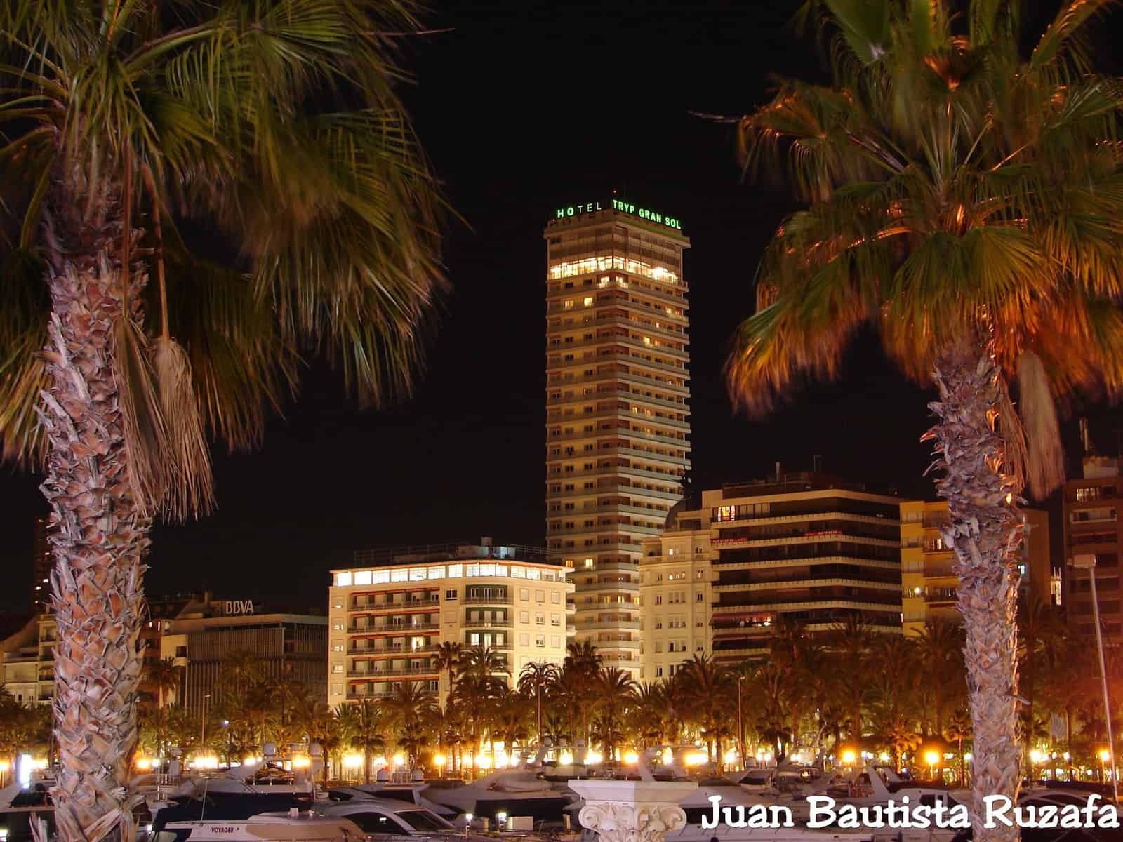 Alicante de noche 2010 096