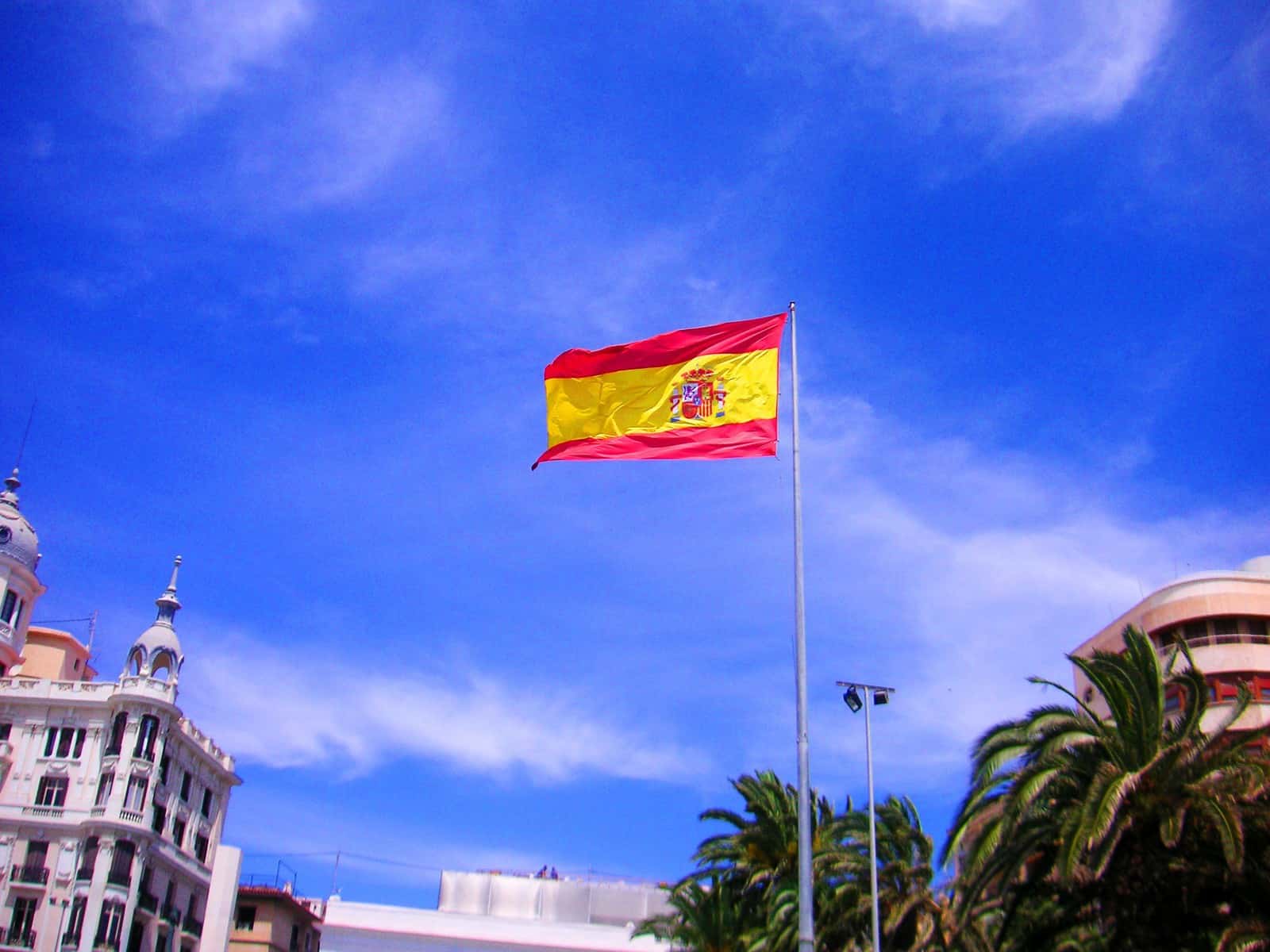 España bandera Plaza del Mar Alicante2 copia